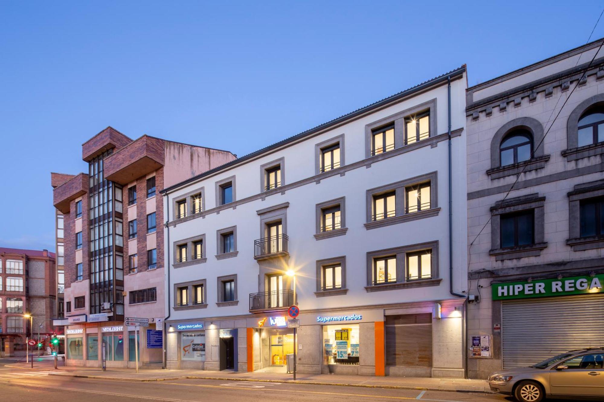 Apartamentos Turisticos D10 Ávila Екстериор снимка