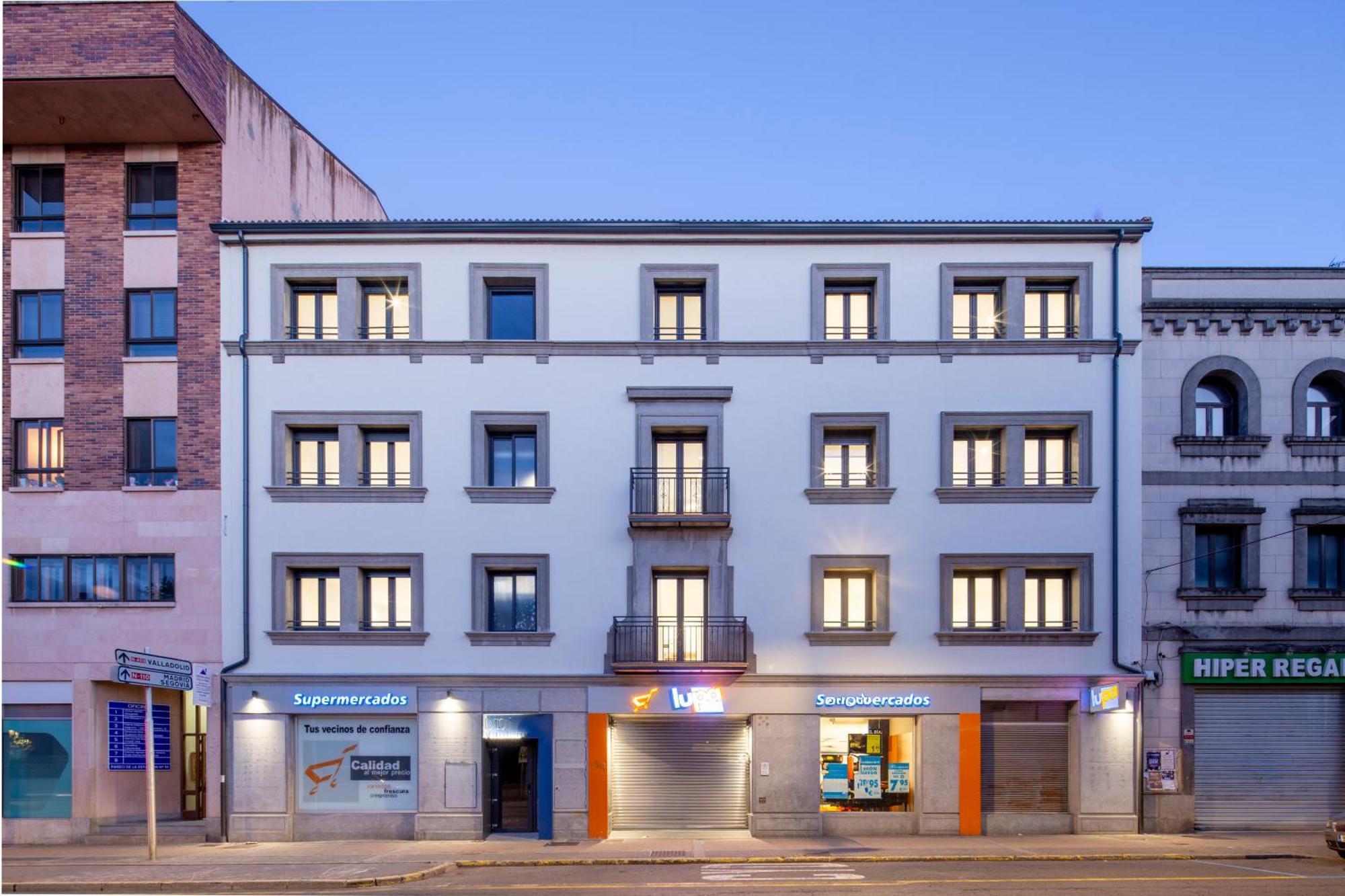Apartamentos Turisticos D10 Ávila Екстериор снимка